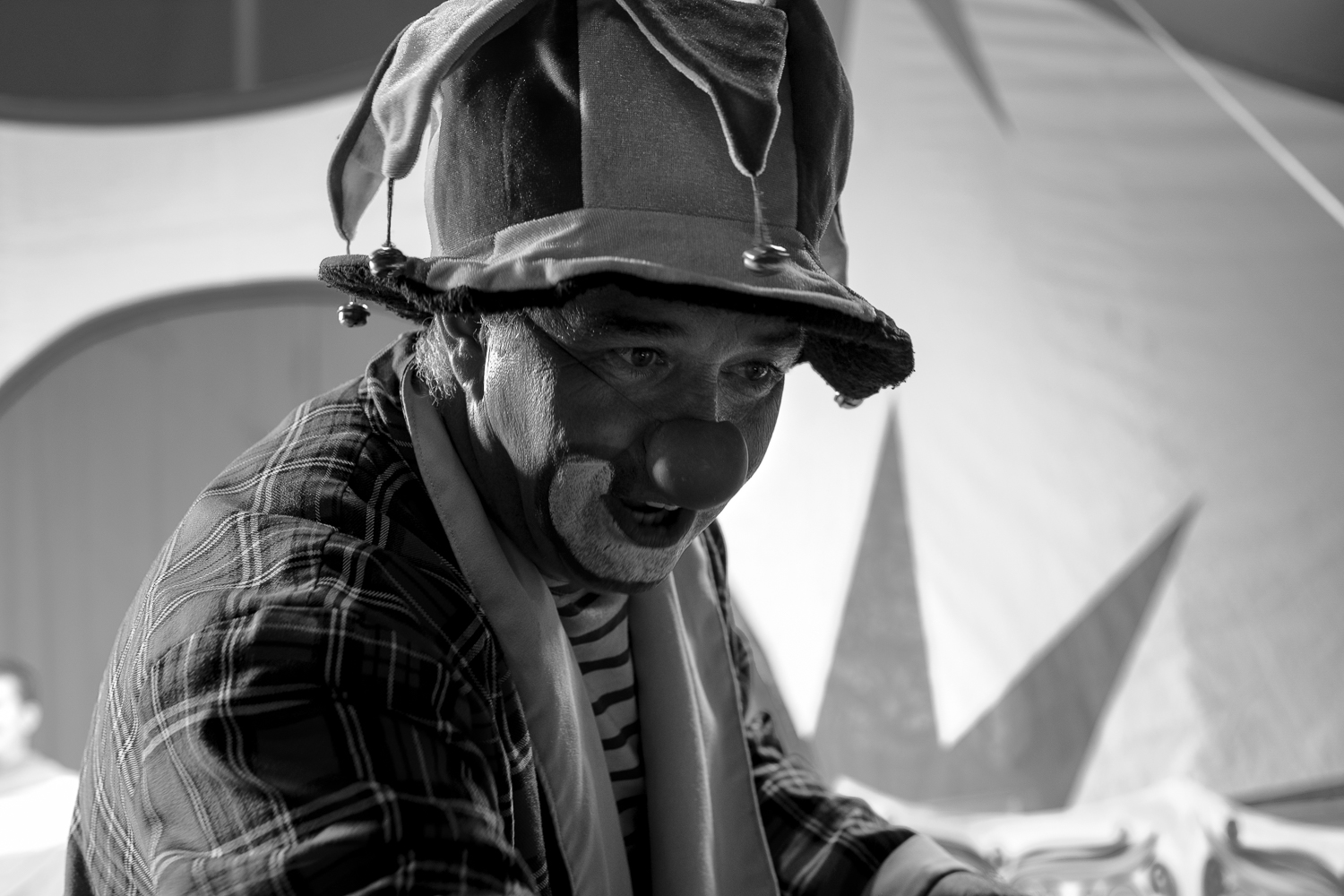 Le clown du cirque Perarnaud à Montclar.